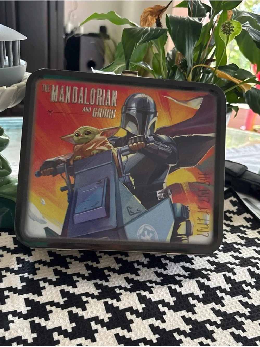 Star Wars The Mandalorian Lunchbox - Black